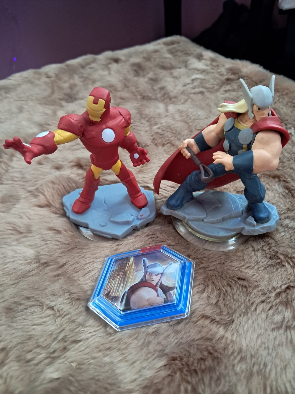 Disney Infinity Marvel Thor & Iron Man Playable Character Set With Asgard Disk